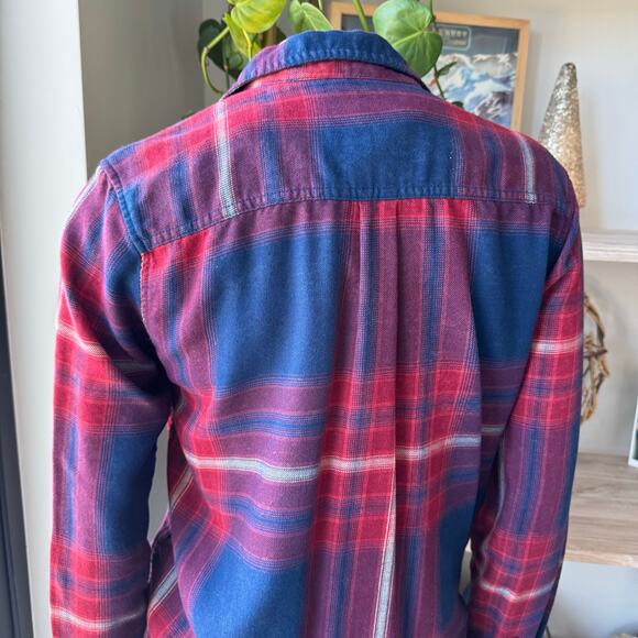 Mossimo Supply Co, Boyfriend Fit Button Up Red/Navy Flannel Shirt, Women’s Small - Picture 4 of 9